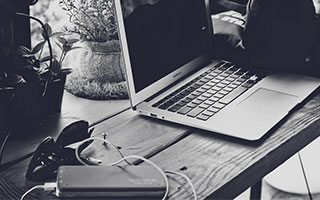 人人影视官网电脑端体验如何全解析：真实用户反馈，人人影视官网是什么